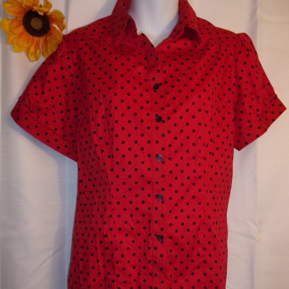 Red and Black Polka Dot Short Sleeve Button Down Blouse